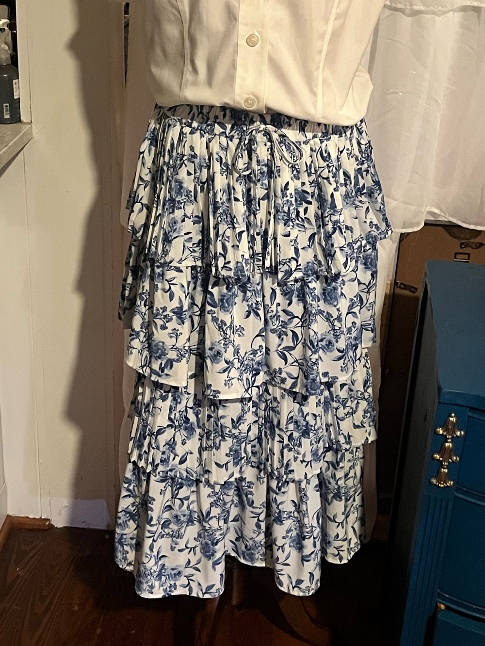 New w/ Tags Alice Blue Women’s Blue/Wht Floral Pleated Multi-Tiered Maxi Skirt (